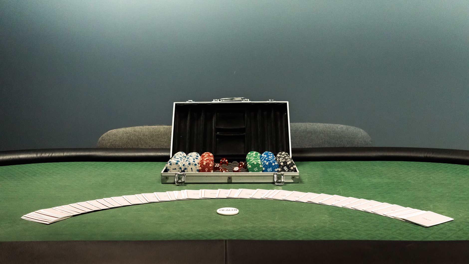 cartes de poker table